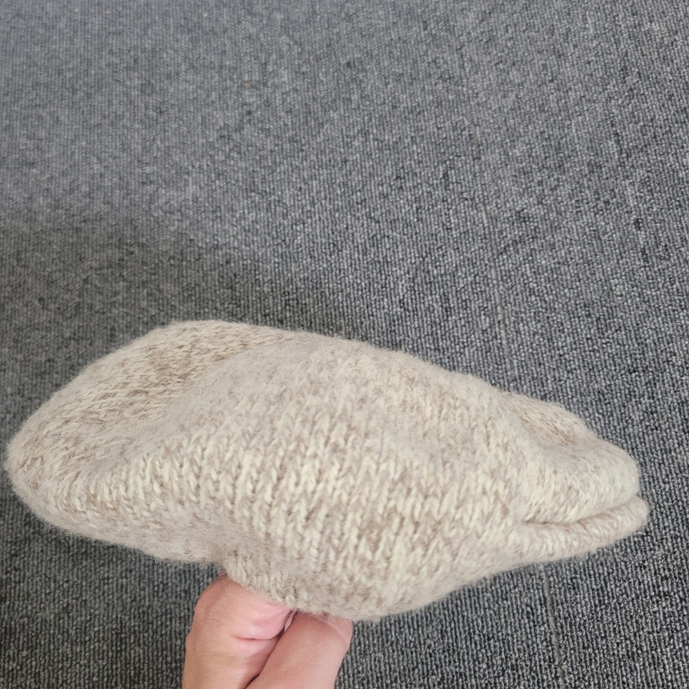 Unbranded OS Beret Women Beige Wool Blend Marled Knit Made in USA Vintage
